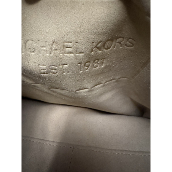 Michael Kors Signature Logo Embossed Neoprene Large Purple Tote - Picture 11 of 13